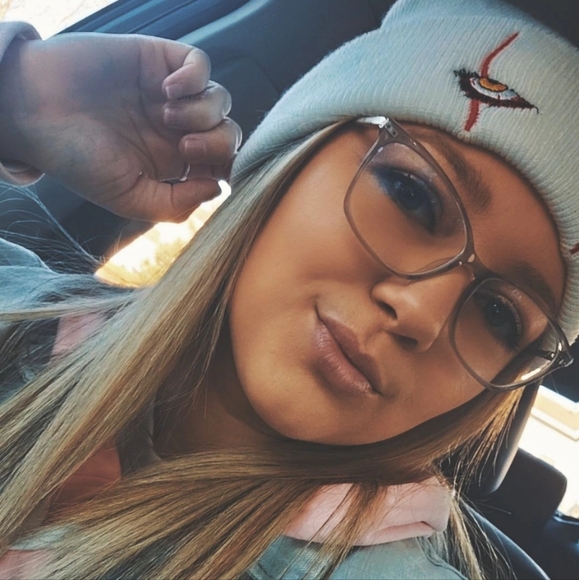 Meet your Posher, Ashley - Picture 7 of 8